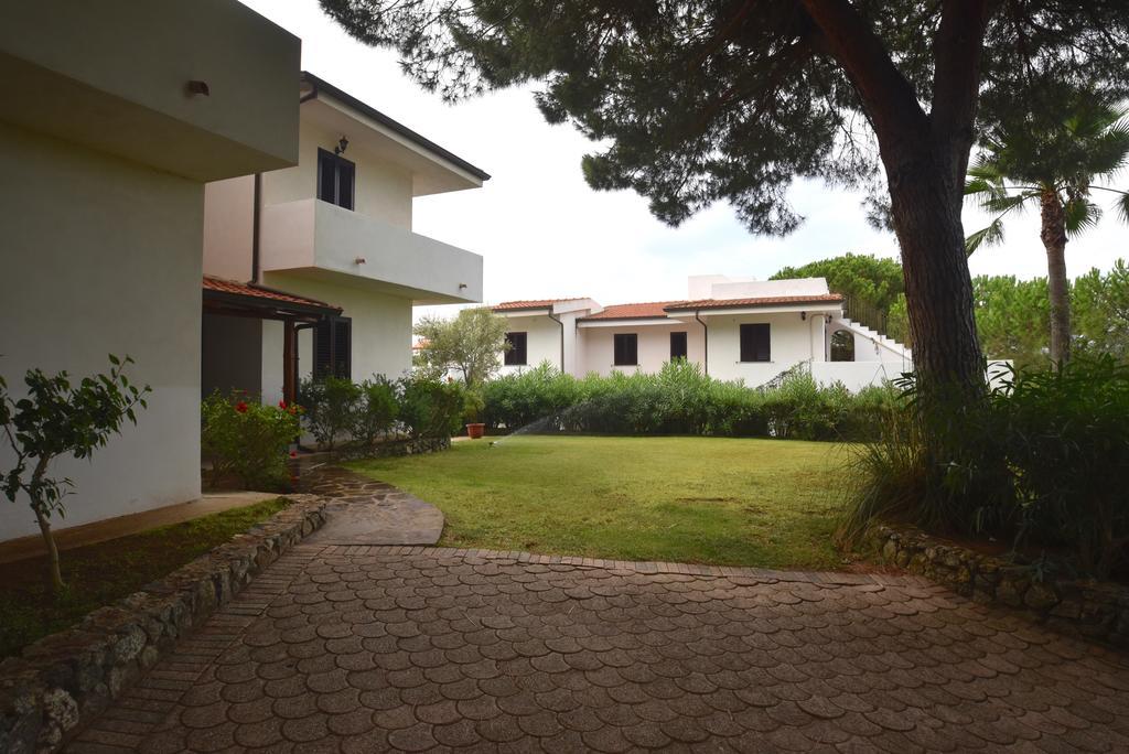 Villaggio Pineta Petto Bianco Capo Vaticano Ngoại thất bức ảnh