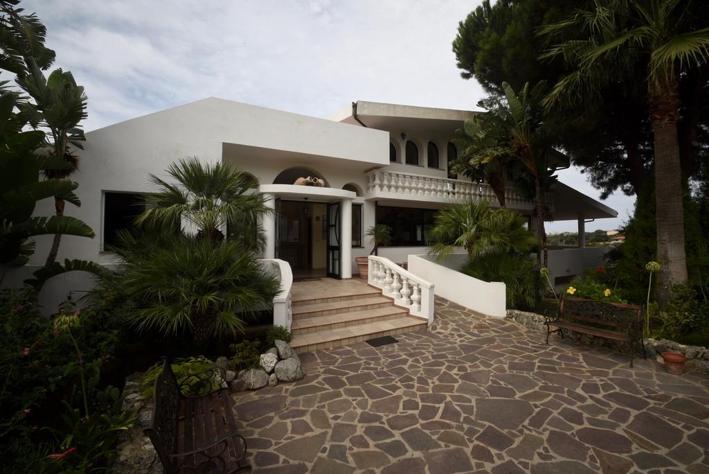 Villaggio Pineta Petto Bianco Capo Vaticano Ngoại thất bức ảnh